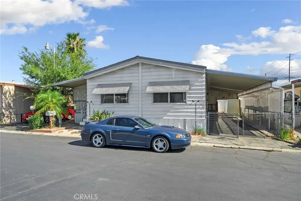 2744 W Rialto 22, Rialto