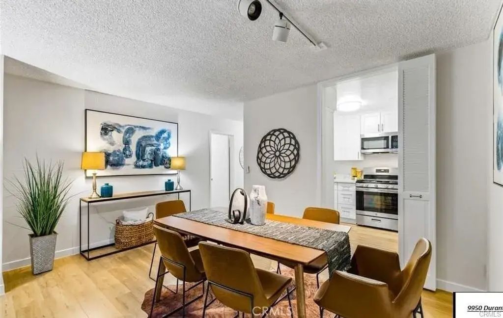 9950 Durant Drive 209 ., Beverly Hills
