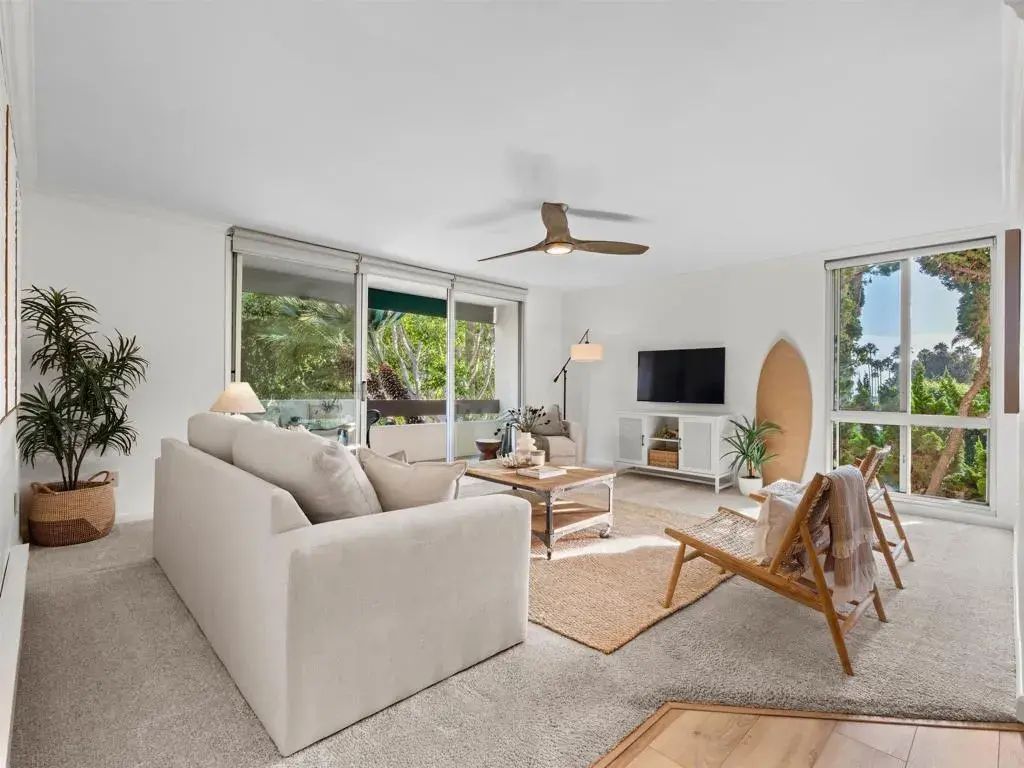 6455 La Jolla Blvd 232, La Jolla
