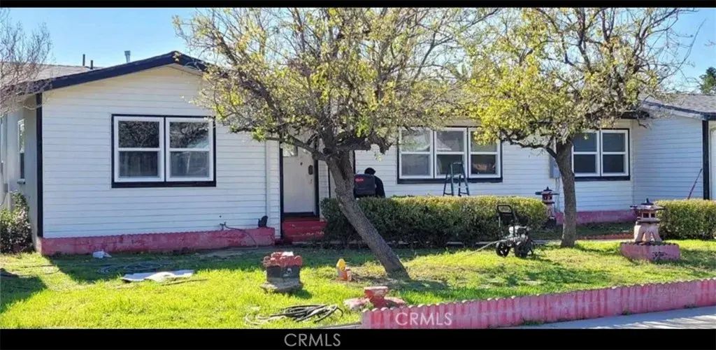 477 E Van Koevering, Rialto