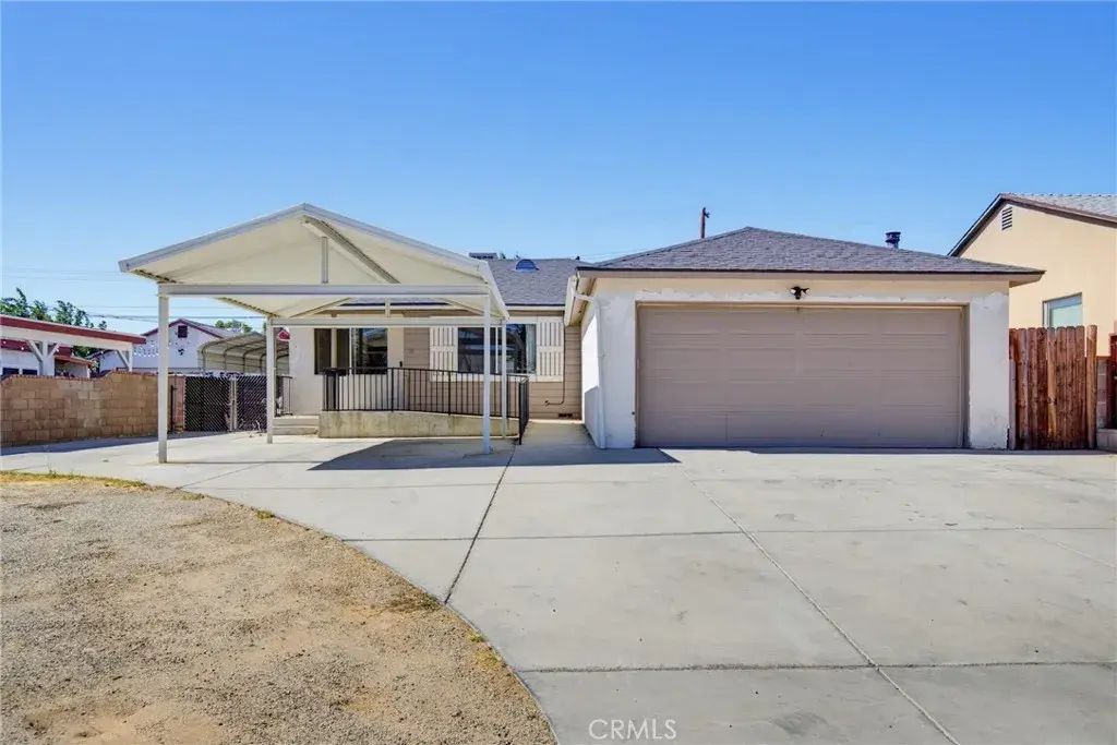 1268 E Avenue R2, Palmdale