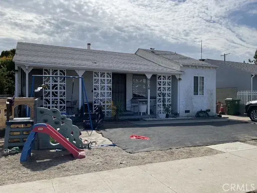 6536 Teesdale, North Hollywood
