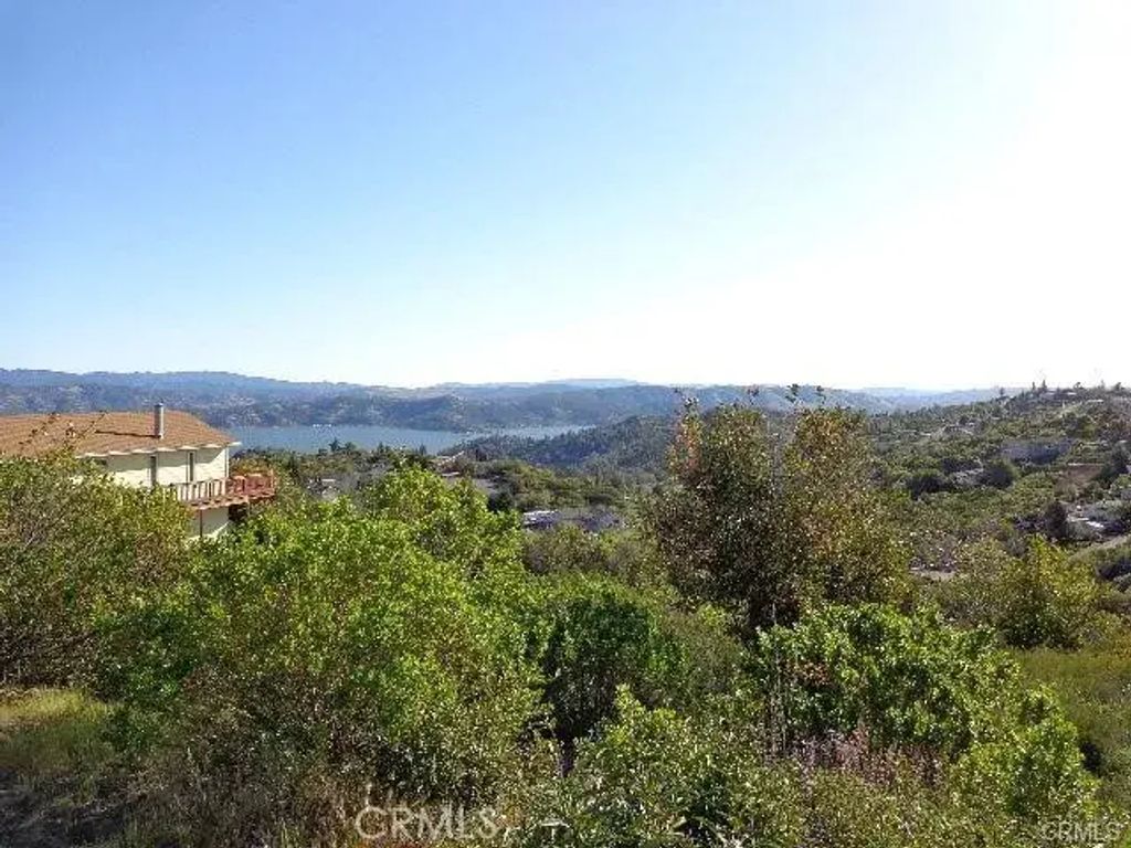 5630 Cherokee, Kelseyville