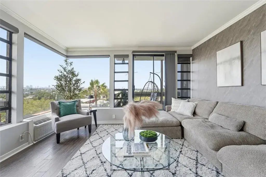 2525 E 19th 32, Signal Hill