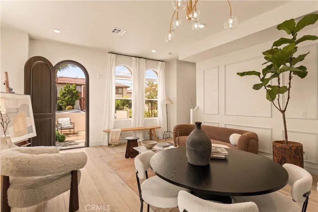 200 N New Avenue 2, Monterey Park