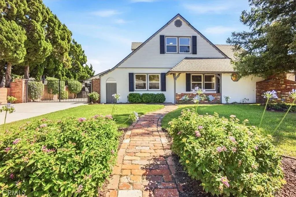 808 E Lemon, Glendora