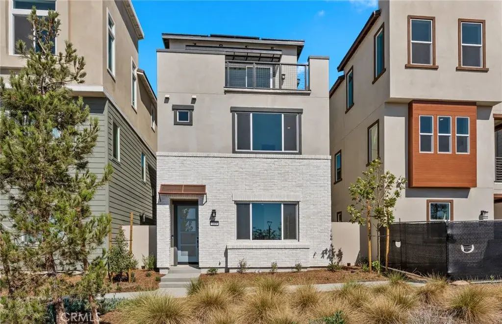 105 Moody, Irvine
