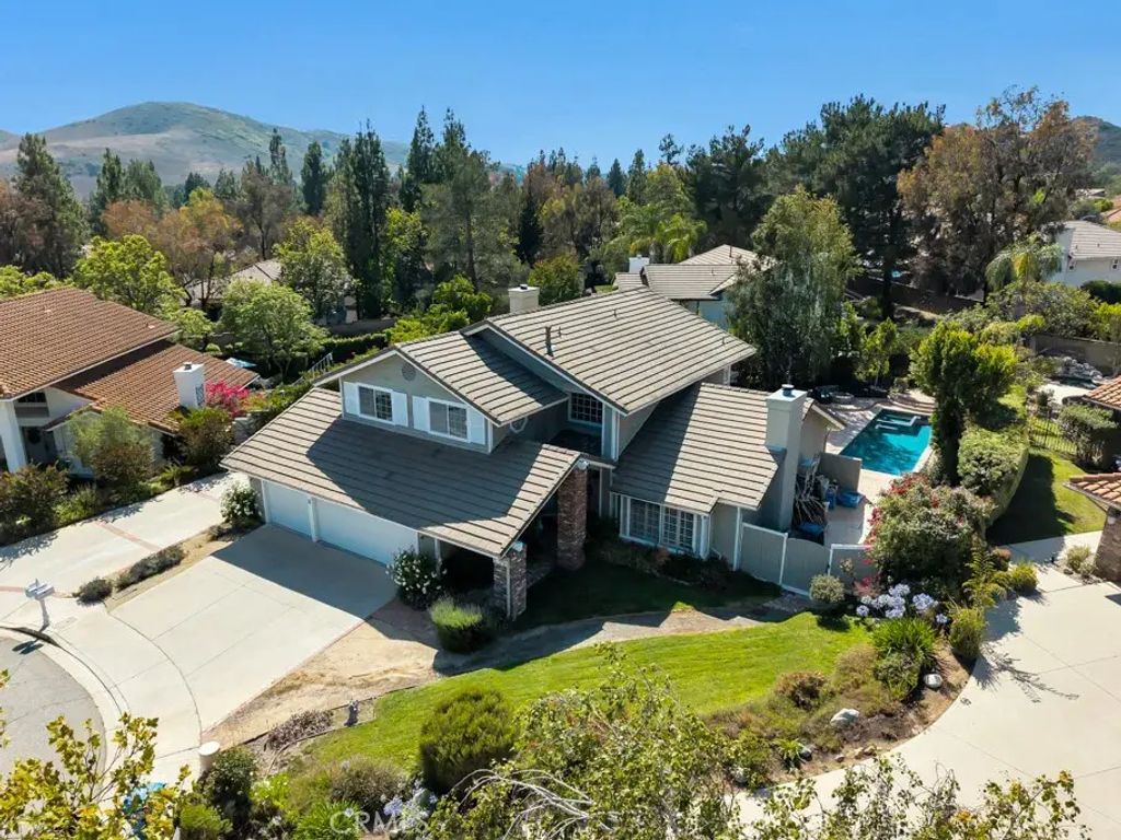 869 Admiral Court, Oak Park