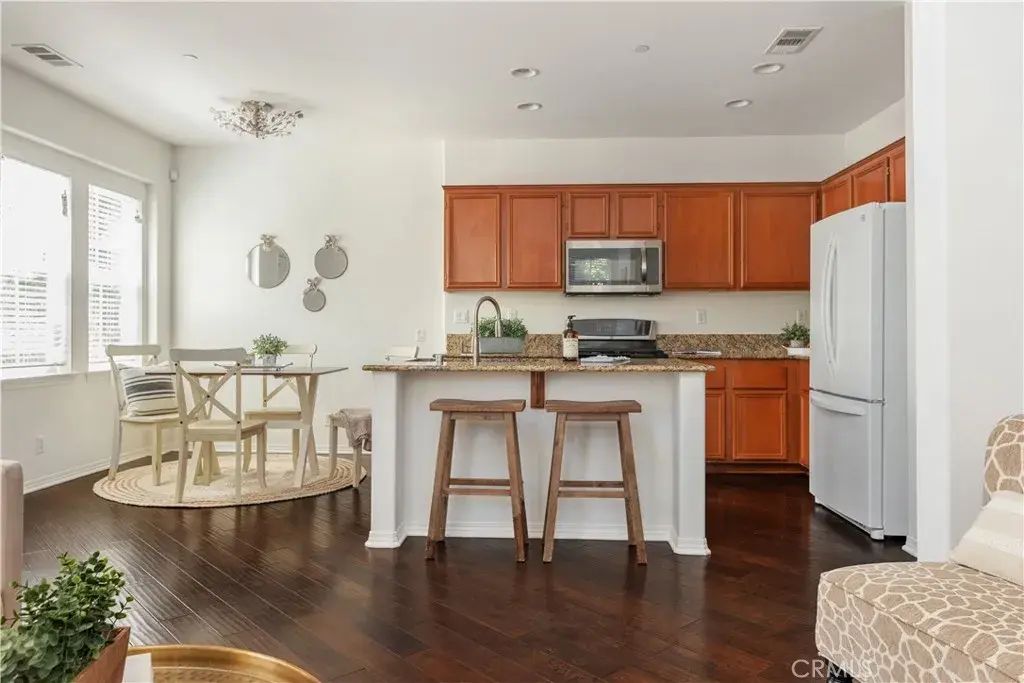 399 W Mountain Holly, Orange