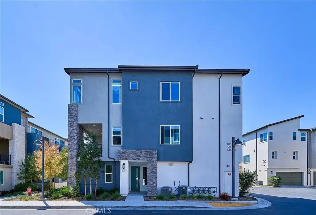 128 Abacus, Irvine