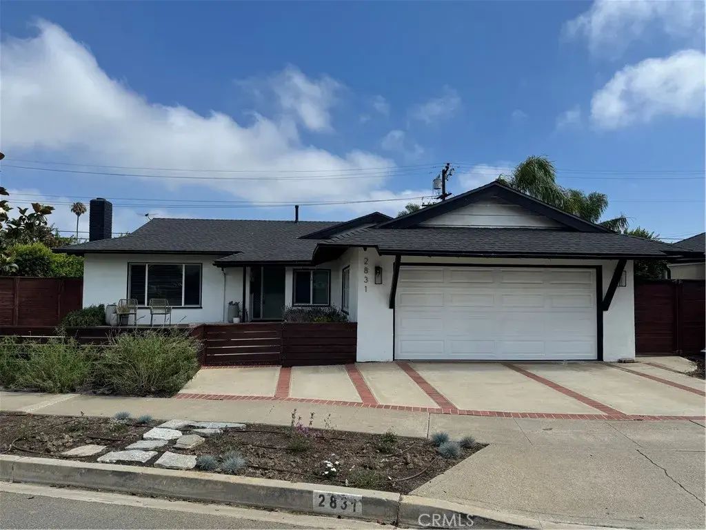 2831 Francis, Costa Mesa