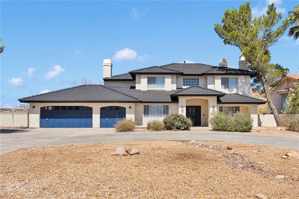 16731 Iwa Road, Apple Valley