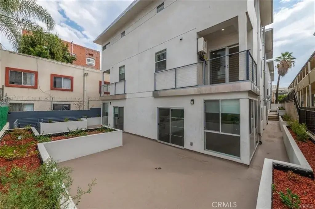 1245 N New Hampshire Ave #9, Los Angeles