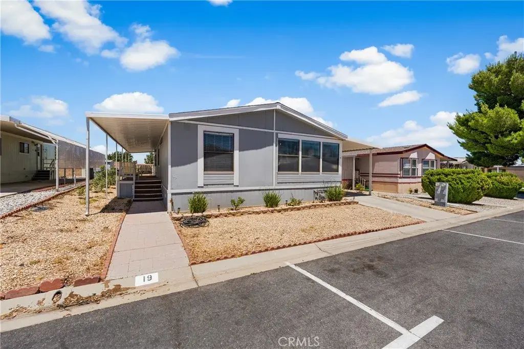 5200 Entrar 19, Palmdale