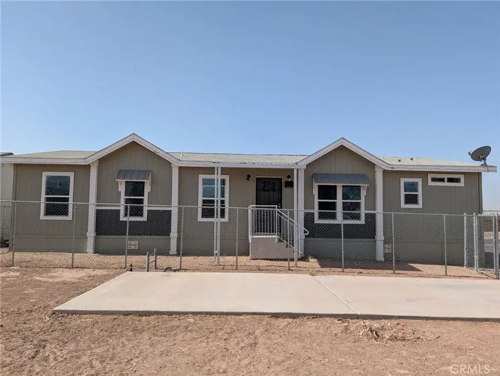 2450 E Hobsonway 67, Blythe