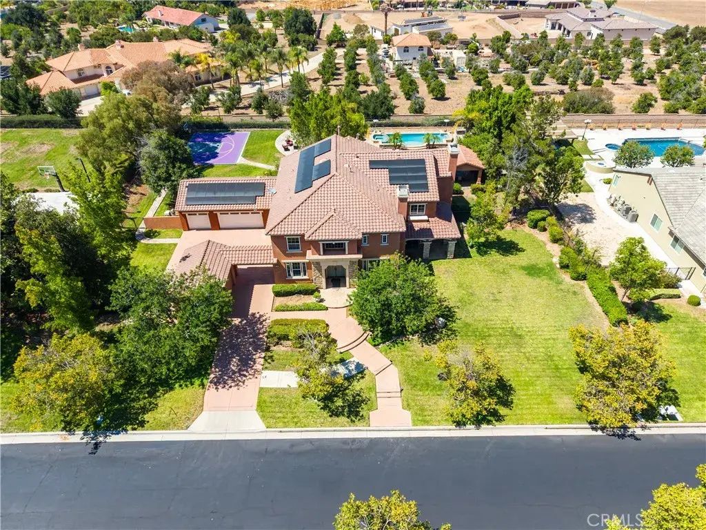 1055 Lowry Ranch, Corona