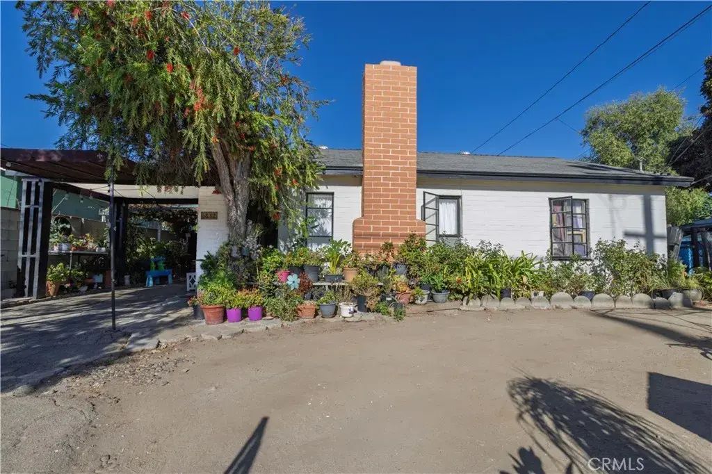 6832 Bellaire Avenue, North Hollywood