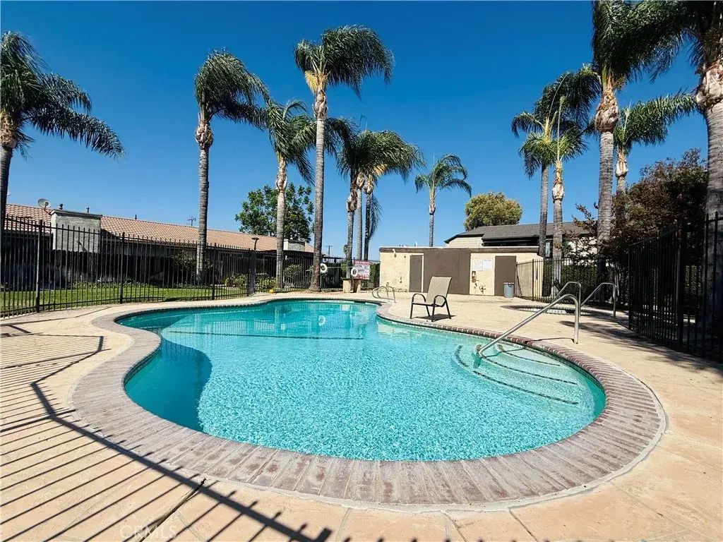 9505 Arlington 77, Riverside