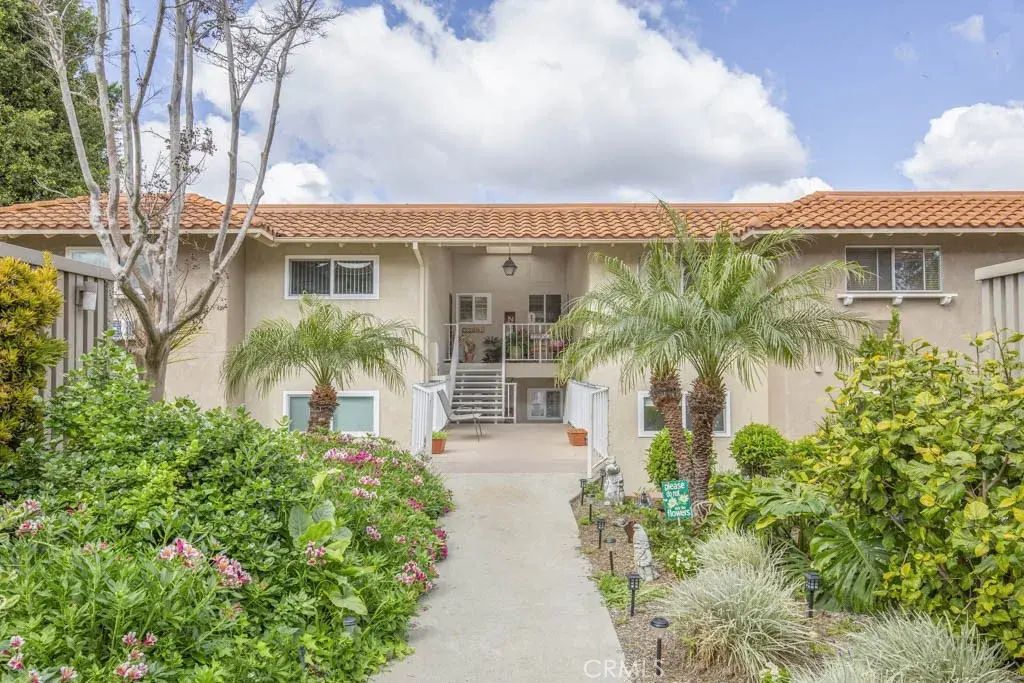 2296 Via Puerta N, Laguna Woods