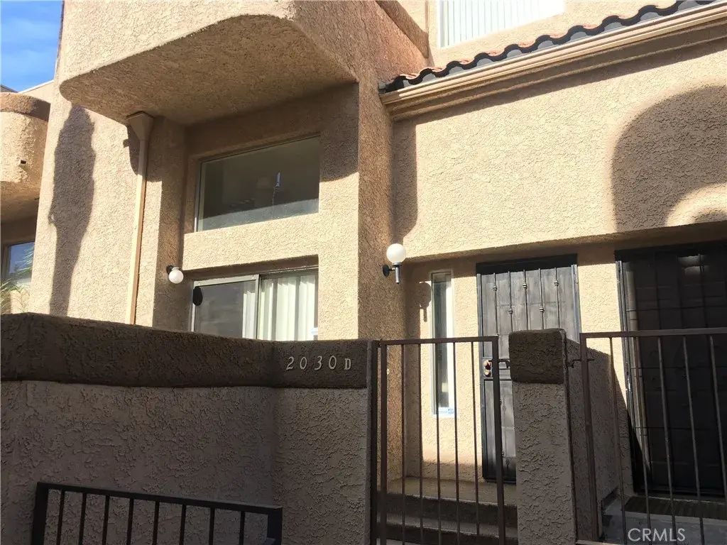 2030 Bon View, Ontario