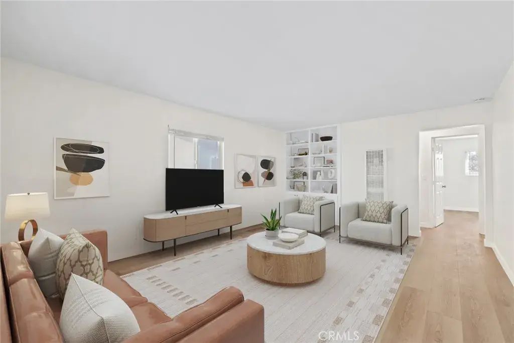 121 E Bay St D, Costa Mesa