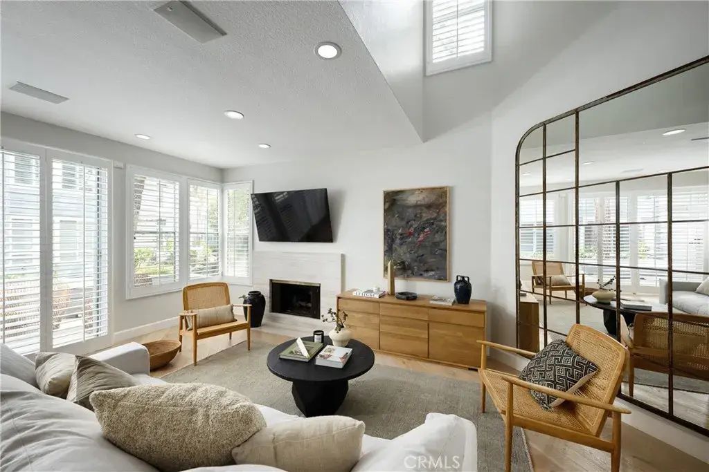 206 Hartford, Newport Beach