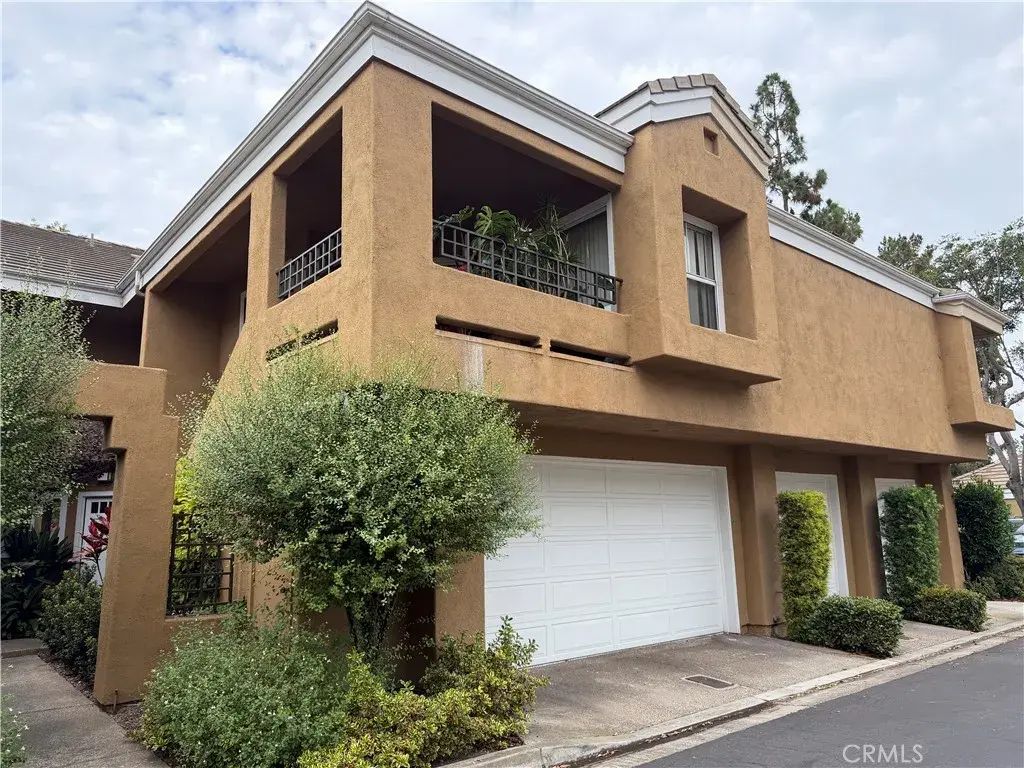 28 Auburn Aisle, Irvine