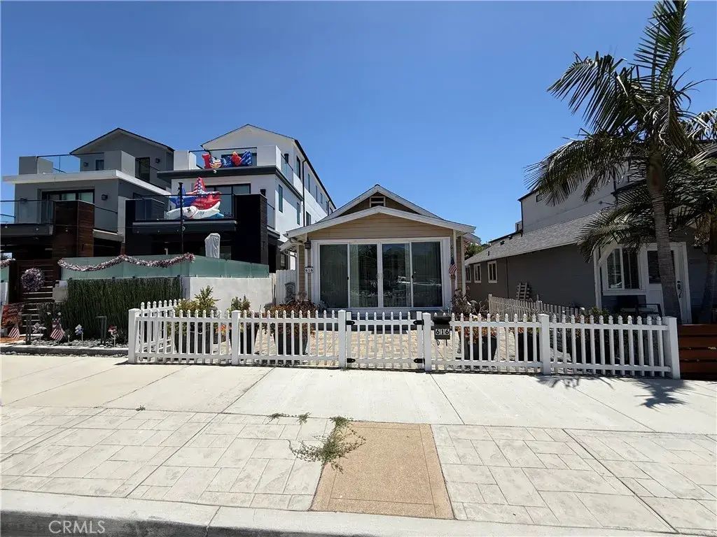 616 Huntington, Huntington Beach
