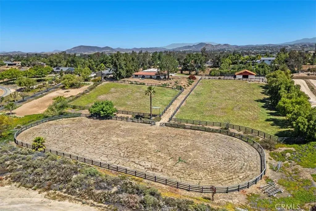 35820 Pauba Rd, Temecula