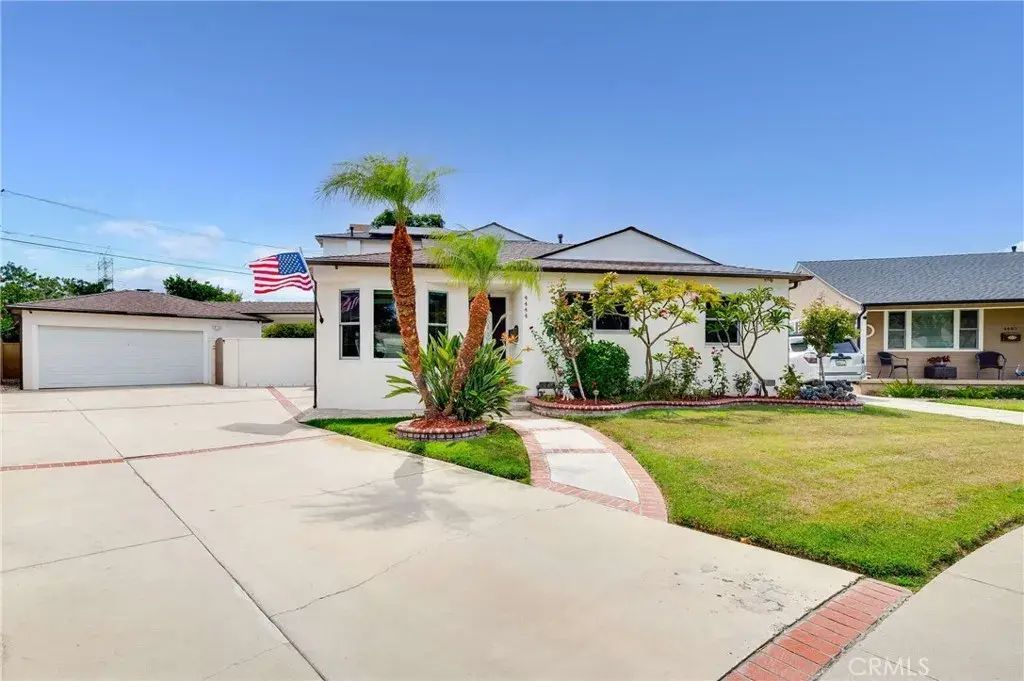 4444 Paula, Lakewood