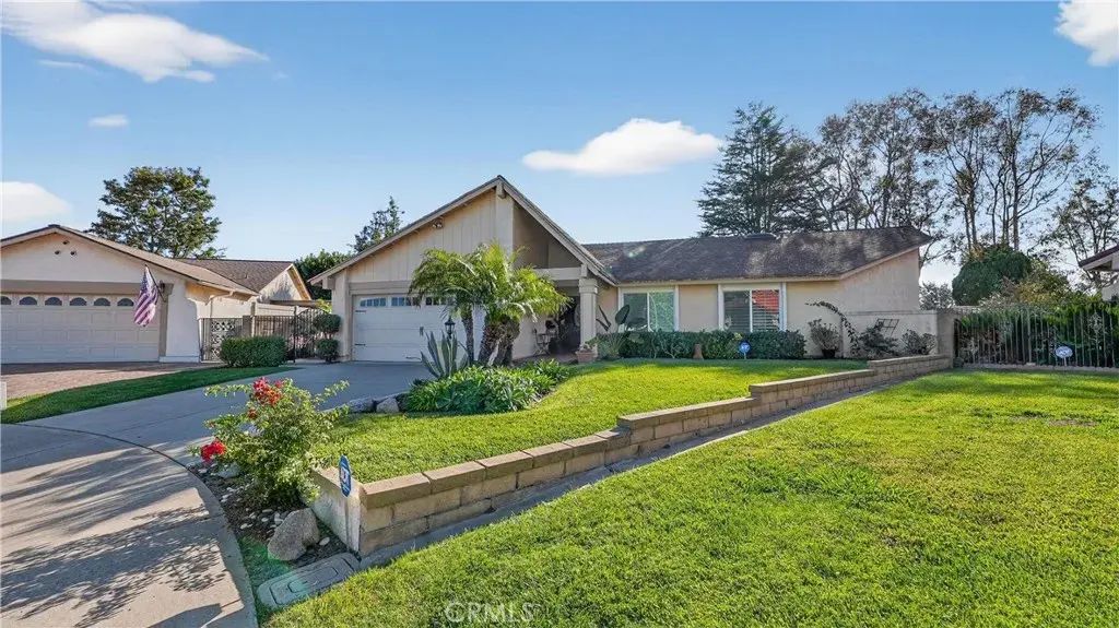 27302 Via Olmo, Mission Viejo