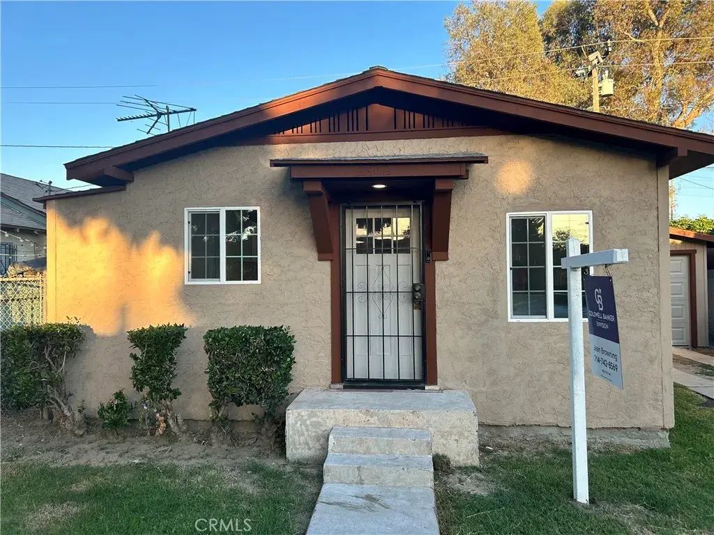 2412 Gale Avenue, Long Beach
