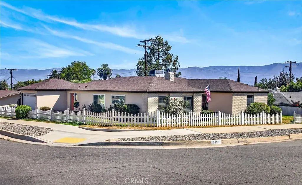 1250 W Palm, Redlands