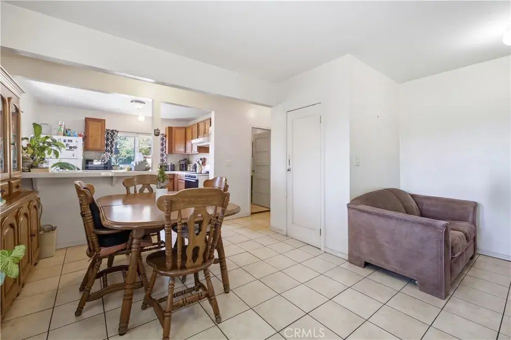 456 Ulysses Street, Los Angeles