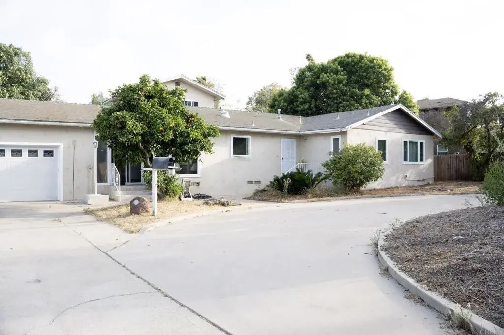 2171 Leon Avenue, 