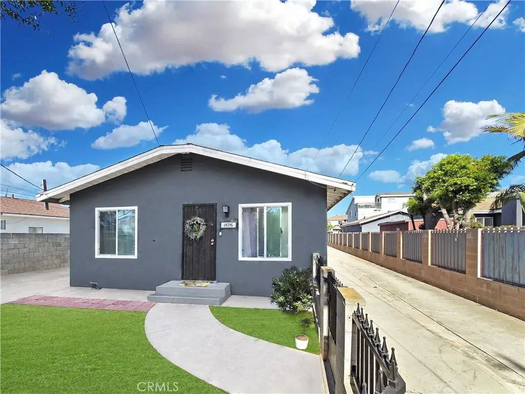 15716 Larch Avenue, Lawndale