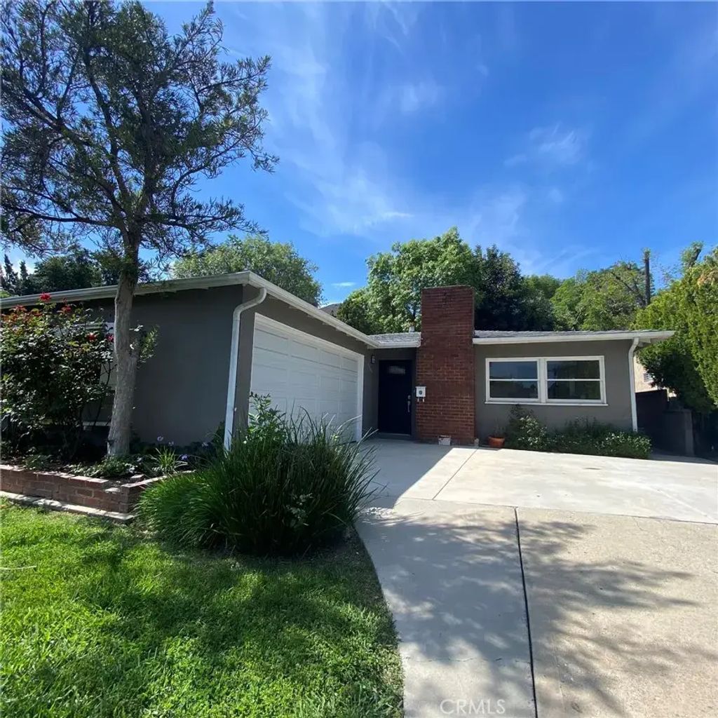 5009 Catalon, Woodland Hills