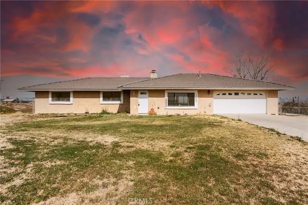 13920 Dos Palmas, Victorville