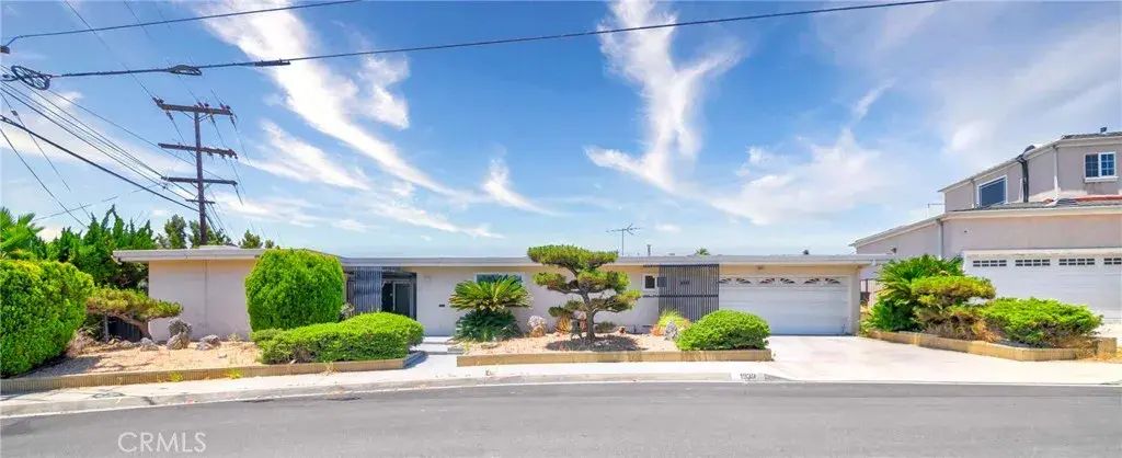 1939 S Bradshawe, Monterey Park