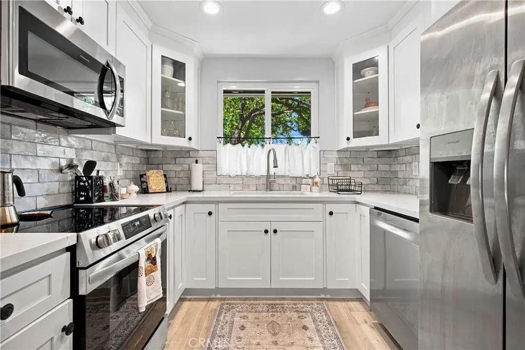 25697 Pine Creek, Wilmington