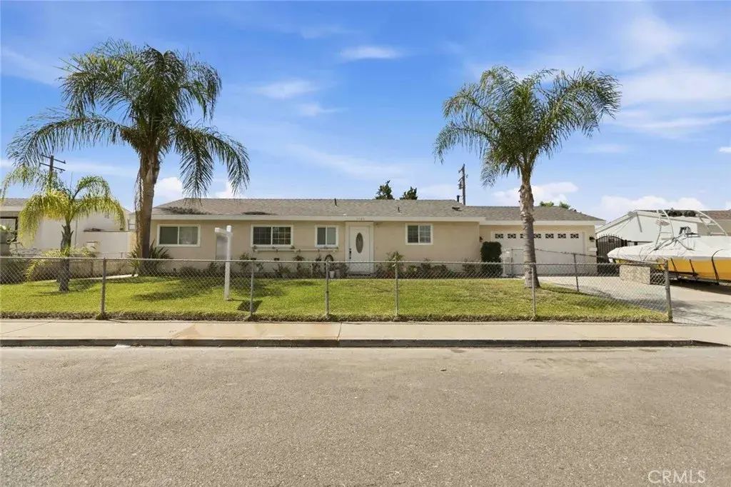 1582 Dakin, Simi Valley