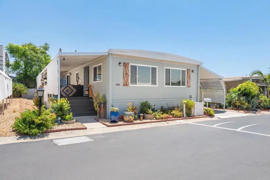 1010 E Bobier 17, Vista