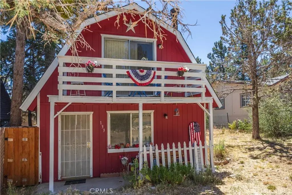 133 Holmes Lane, Sugarloaf