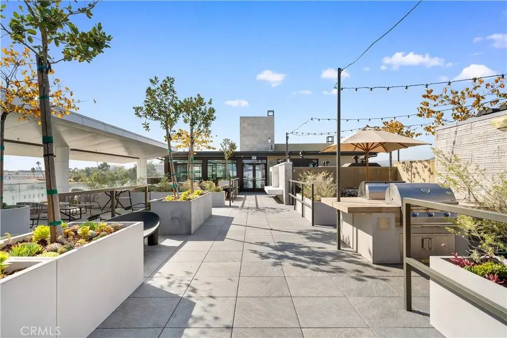 709 E Walnut Street 220, Pasadena