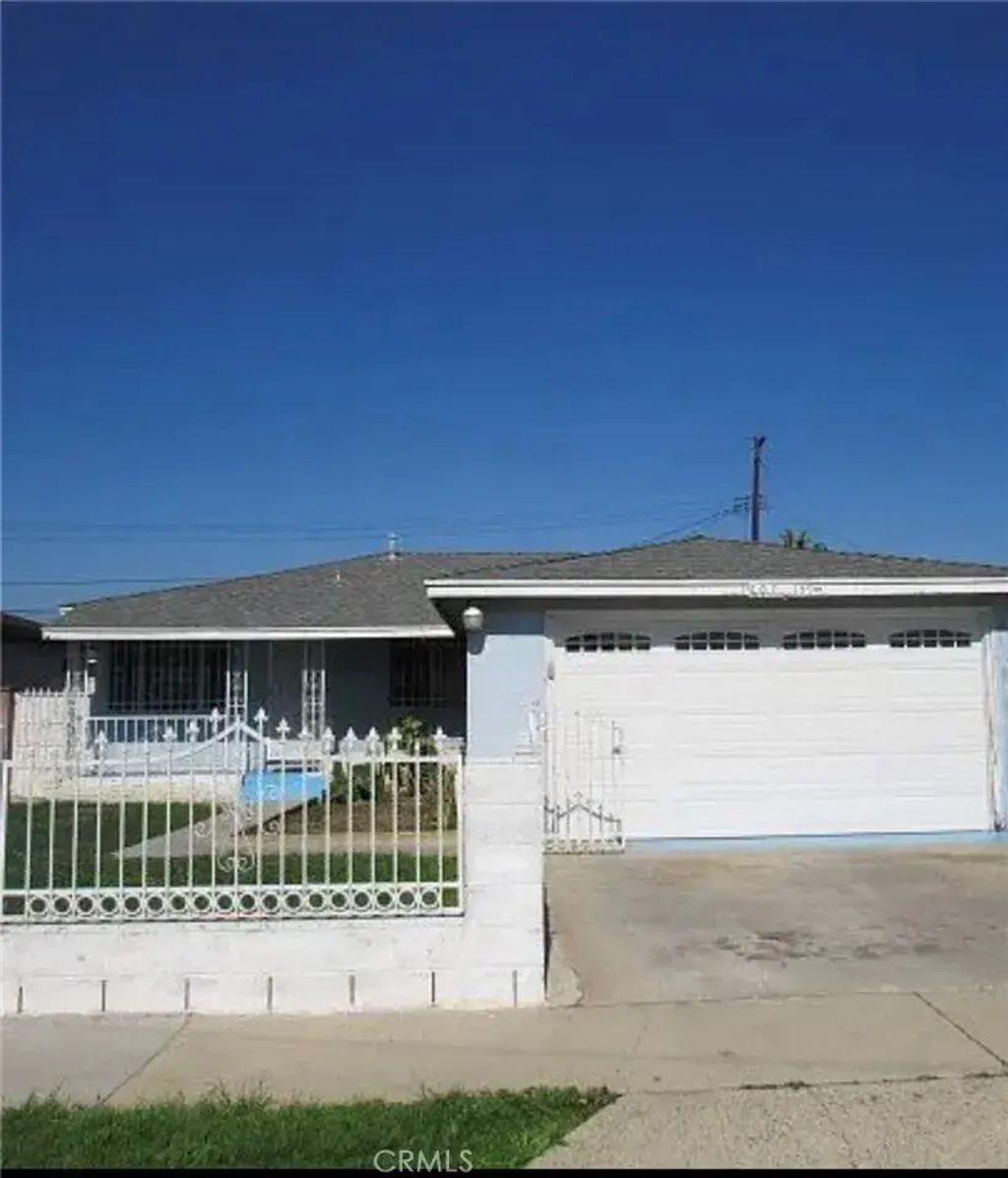 2107 W 159th, Compton