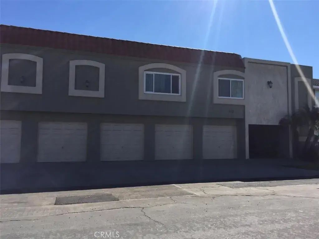 312 10th Street E, Huntington Beach