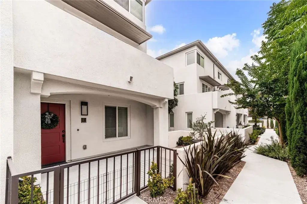 129 N 5th, Montebello
