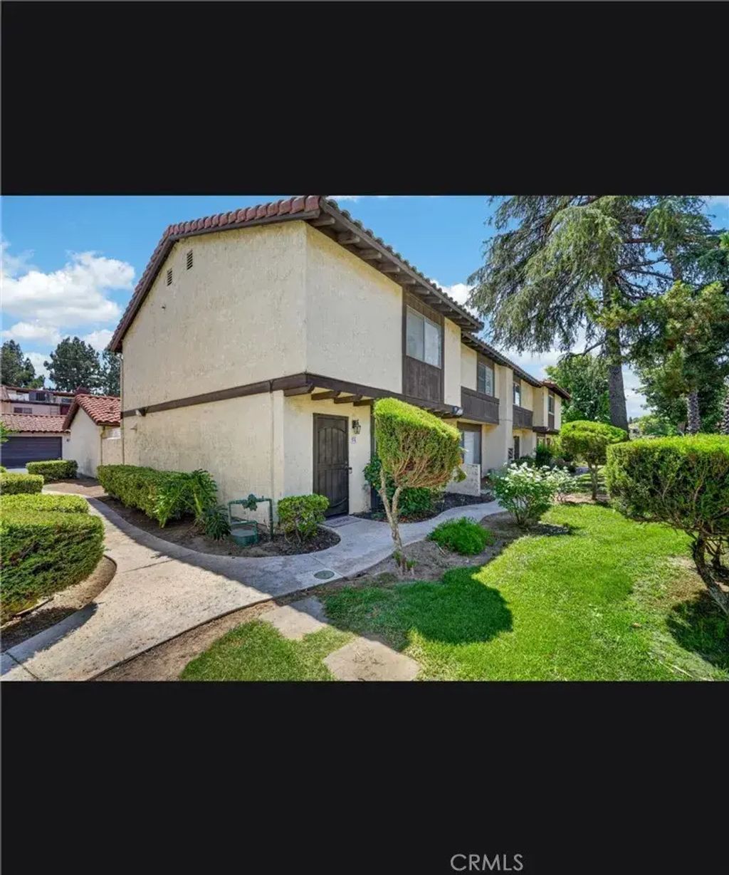 1097 Santo Antonio 54, Colton