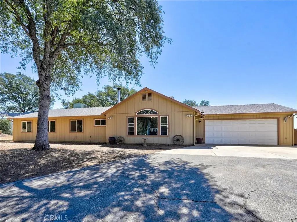 3628 Highway 49 South, Mariposa