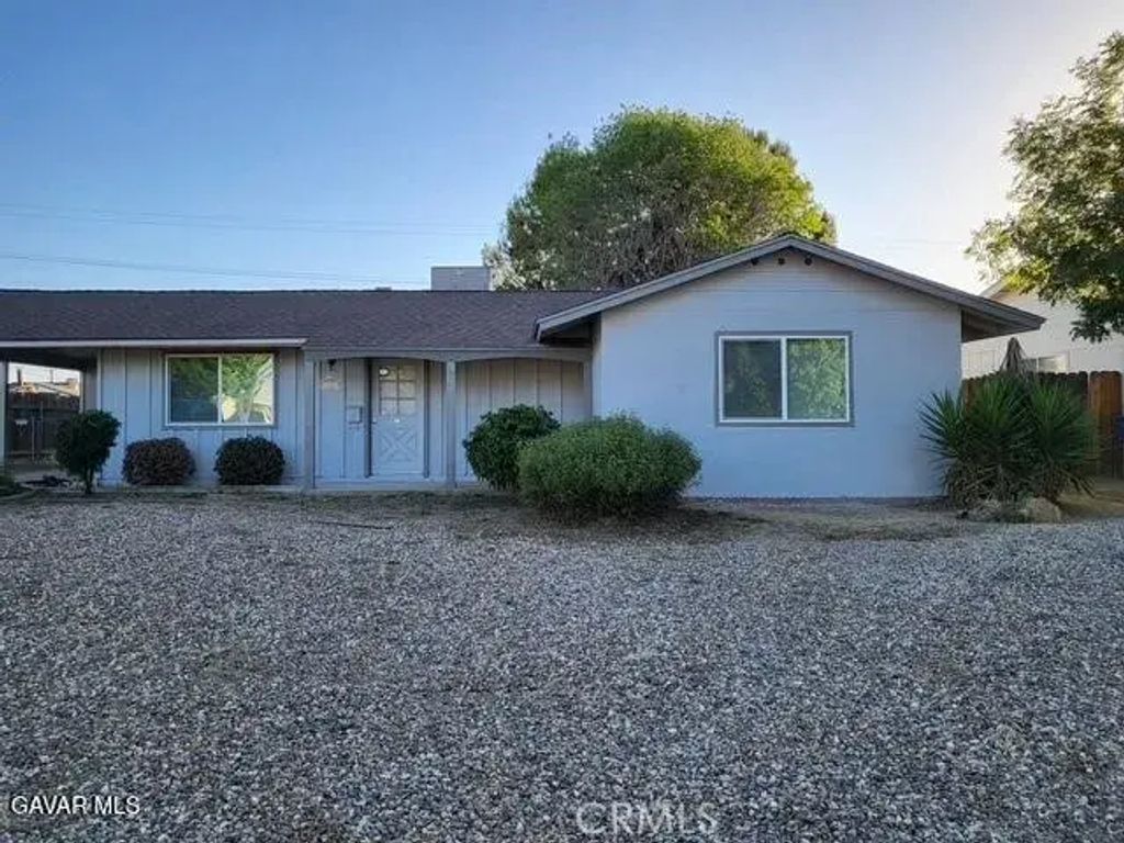 325 Oak Fair, Bakersfield